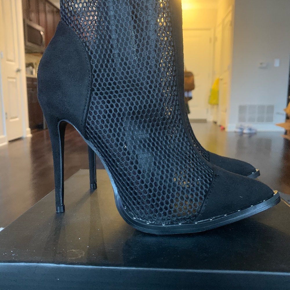 Black booties (Never Worn)